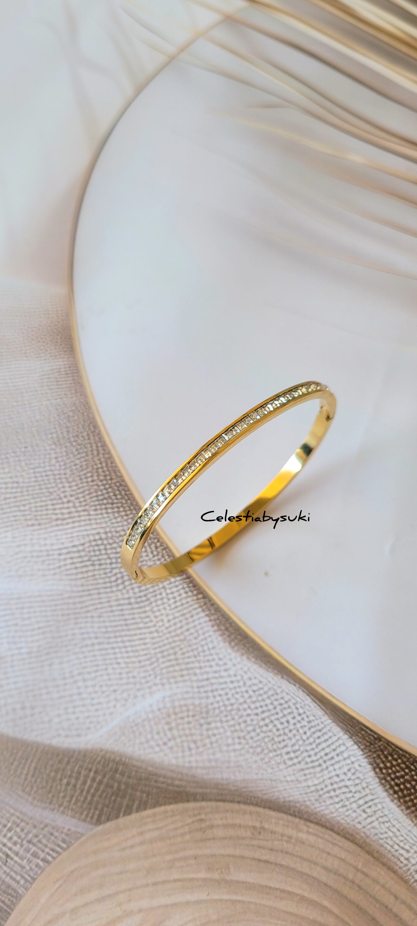 Eterna Shine Bangle ✨