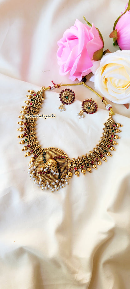 ✨Anika Antique Kemp Choker✨