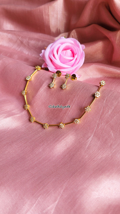 ✨ Flora Spark Necklace Set