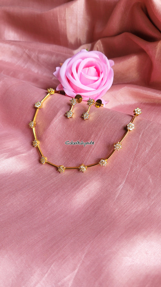 ✨ Flora Spark Necklace Set